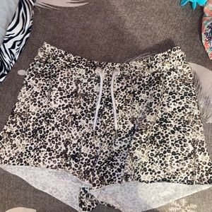 Size Large Leopard Print Shorts